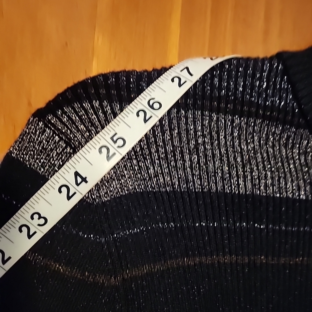 House Of Harlow 1960 Striped Black, Gray, Silver Knit Stretch Sweater Sz M - Picture 4 of 9